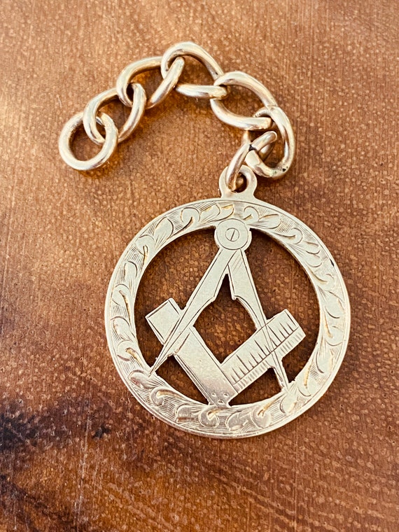 Antique 9K Gold Masonic Pendant - Chester 1920