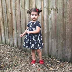 Pirate Skull Dress, baby dress, toddler dress, girl dress, pirate dress, skull dress, Gasparilla dress, porate skulls, black pirate gear