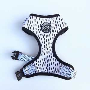 Monochrome Dash Adjustable Dog Harness