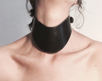 Hoogste houding choker - leer - zwart - op bestelling gemaakt