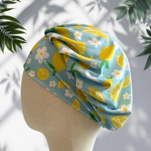 Zitrone Blumen Scrub Cap Hut, weiche, dehnbare Stirnband Style Bouffant Scrub Cap ODER Hut