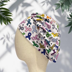 Ribbon Cancer Awareness Scrub Cap, weiche, dehnbare Scrub Cap im Stirnband-Stil, Bouffant Scrub Cap