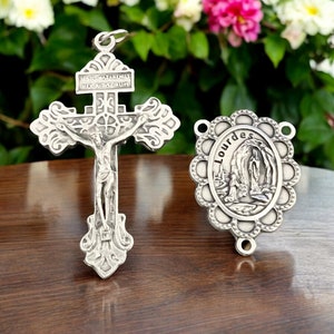Katholische Rosenkranz-Medaillen-Set | Jungfrau von Lourdes Herzstück | Italienisches Verzeihen Kruzifix |  Italienische Rosenkranz-Teile | Katholische Rosenkranzteile