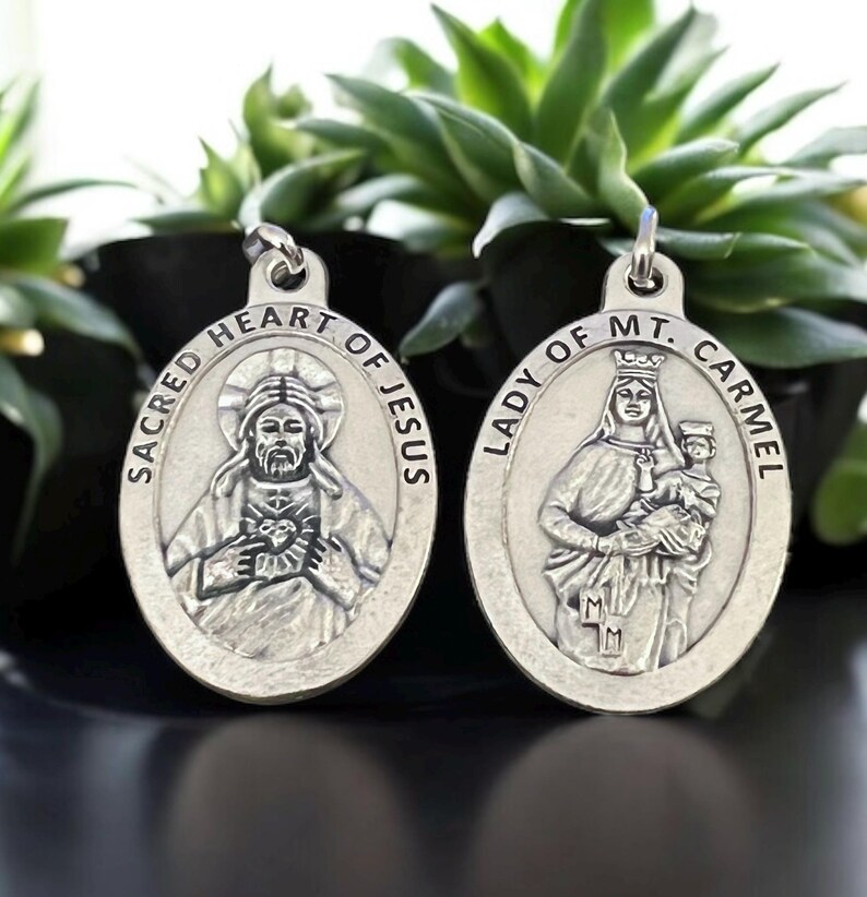 Virgin Mary Scapular Medal: Sacred Heart of Jesus, Italian Catholic ...