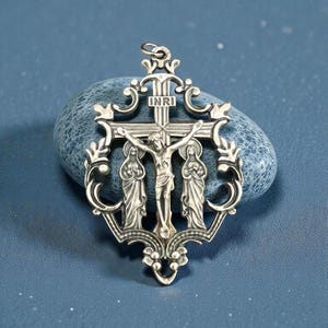 Italian Rosary Crucifix | Virgin Mary and Mary Magdalene At Foot of Cross | Ornate