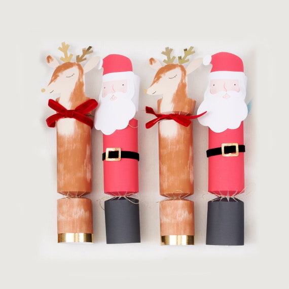 English 2024 christmas crackers