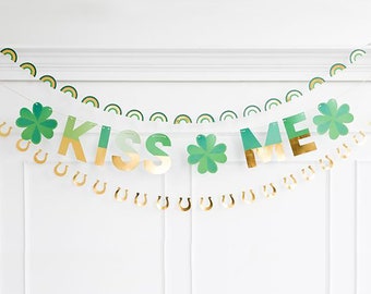 St Patrick's Day Decor | Kiss Me Banner