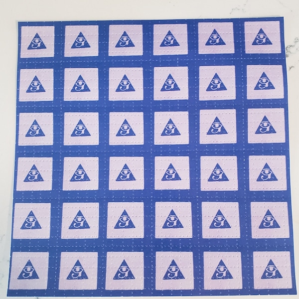Fogli omaggio in stile vintage con piramide blu e occhio di Ra, stampe artistiche con assorbenti e occhio di Horus