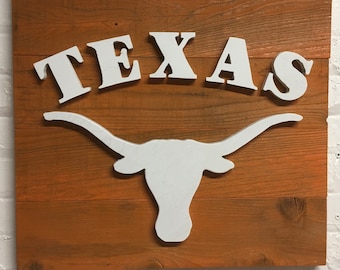 TEXAS LONGHORNS Reclaimed Wood Wall Hanging