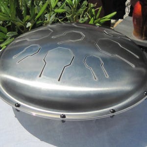 Ultimate Healing Vibedrum - Natural - Standard - Side 1 - Solfeggio F - 528 Hz - Side 2 - Any &quot;E or D&quot; Scale at 432 Hz - Steel Tongue Drum