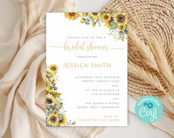 Puede incluir: Una invitación de boda blanca con un borde de girasoles. La invitación dice "Por favor, únase a nosotros para una despedida de soltera en honor a Jessica Smith. Sábado 16 de octubre Twenty Twenty XXXX a las dos de la tarde. The Queen's Hotel Leeds, West Yorkshire. RSVP a Samantha 01234 567890."