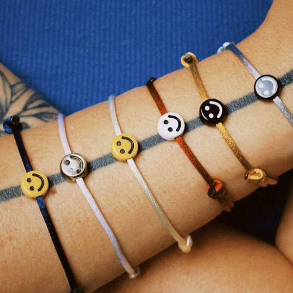 HAPPY Satin Bracelet | Smiley Face Happy | Emoji Blogger Style Fashion Lächeln Beste Freunde Wish Armband