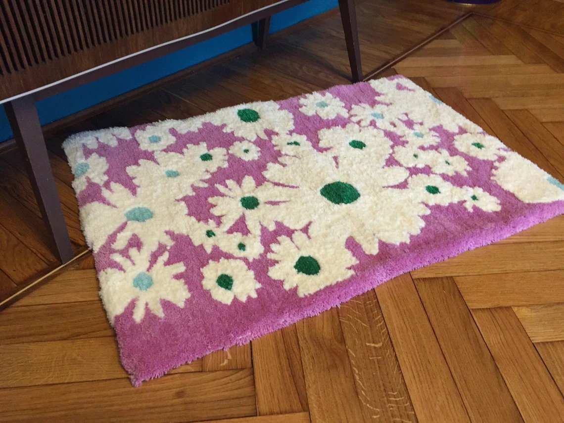 Daisies Floral Rug / Handmade Tufting Rug / 1970s Vintage Style Carpet