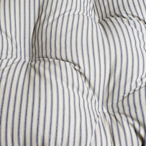 28&quot; x 14&quot; navy / ivory ticking stripe Tufted bench cushion, seat ticking stripe