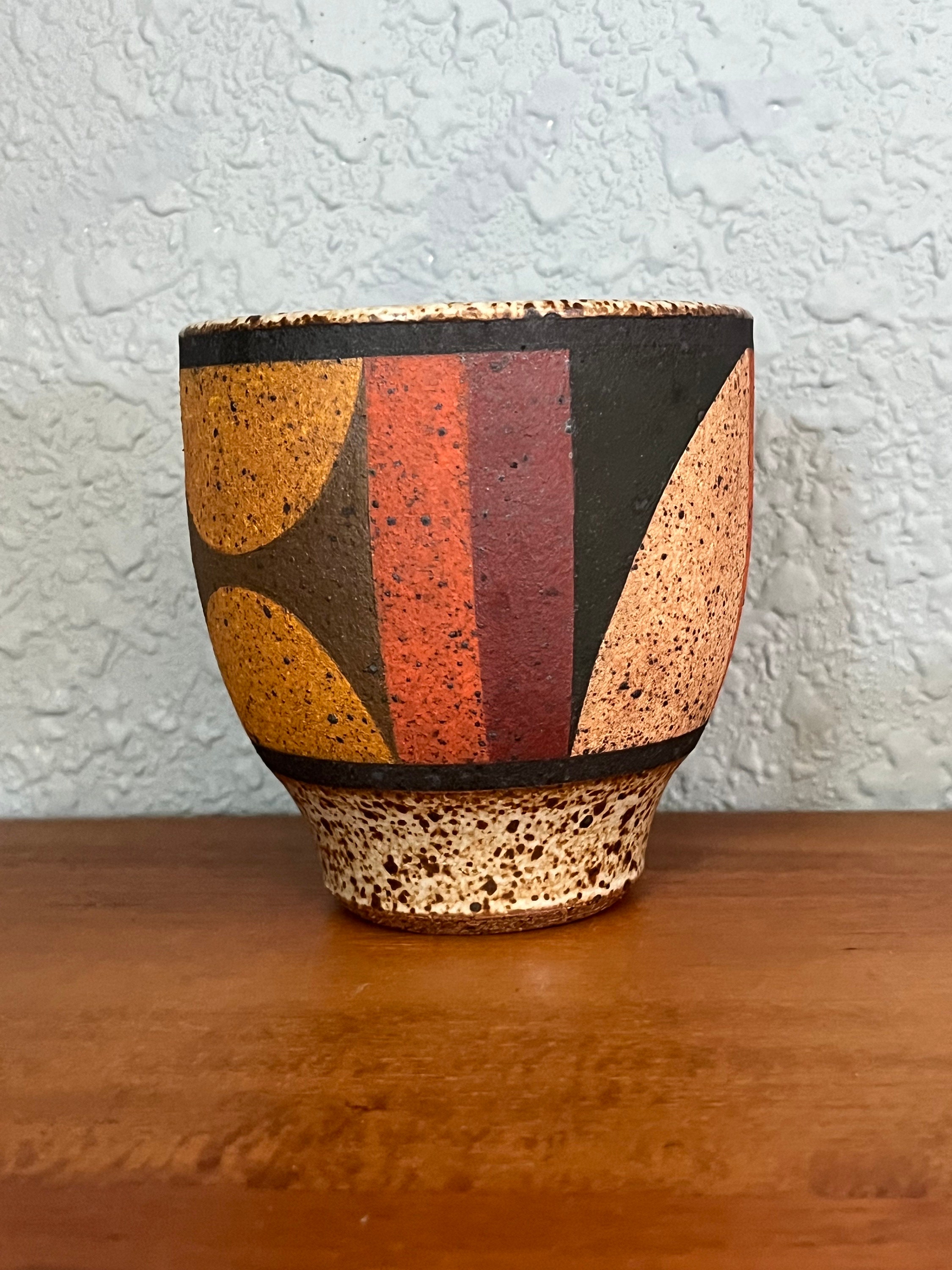 Modernist Abstract Kat & Roger Studio Pottery Planter Cup - Etsy Modernist Abstract Kat & Roger Studio Pottery Planter Cup - Etsy