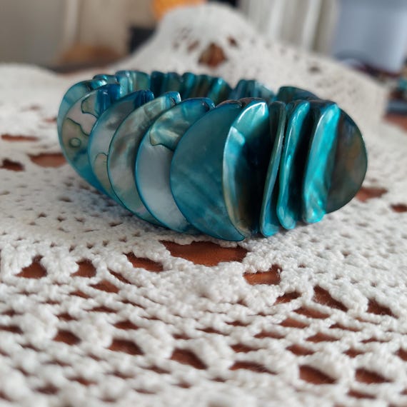 Vintage Seashell Bracelet - image 1