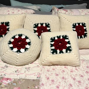 Vintage Crocheted Rose Throw Pillows set of 5