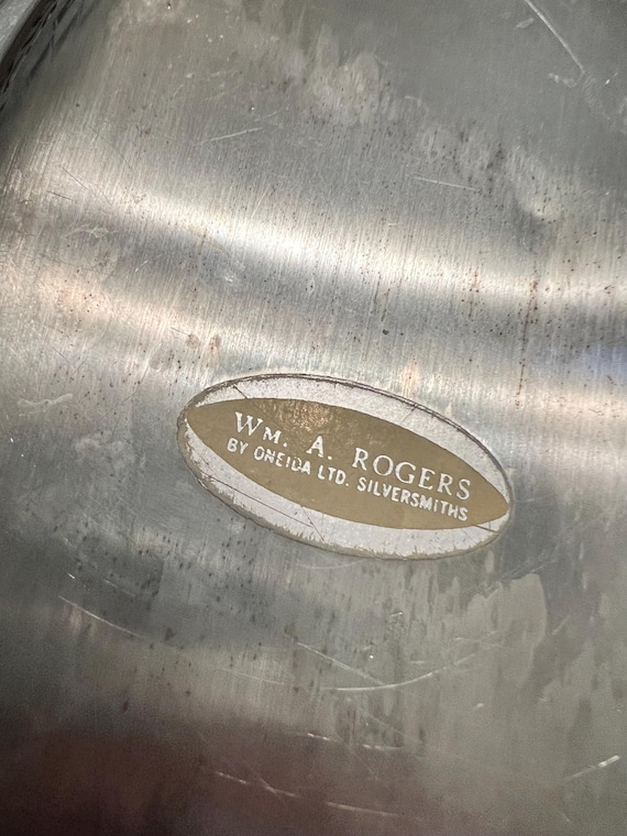Wm. A. Rogers Silverplate Covered Serving Dish | Oneida Oval