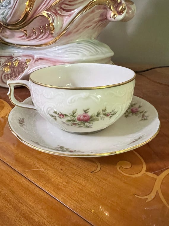 Rosenthal CLASSIC Germany Roses/gold Trim/embossed VTG Cup