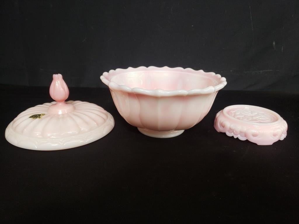 フェントン蓋付きミルクガラス フェントン製 ミルクガラス フリル花瓶 – Allen Antiques アレン