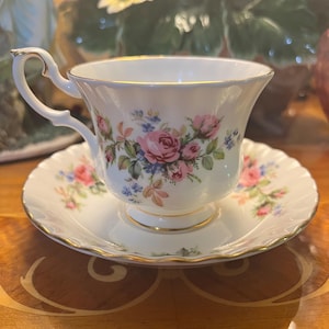 Royal Albert Tea Cup Set