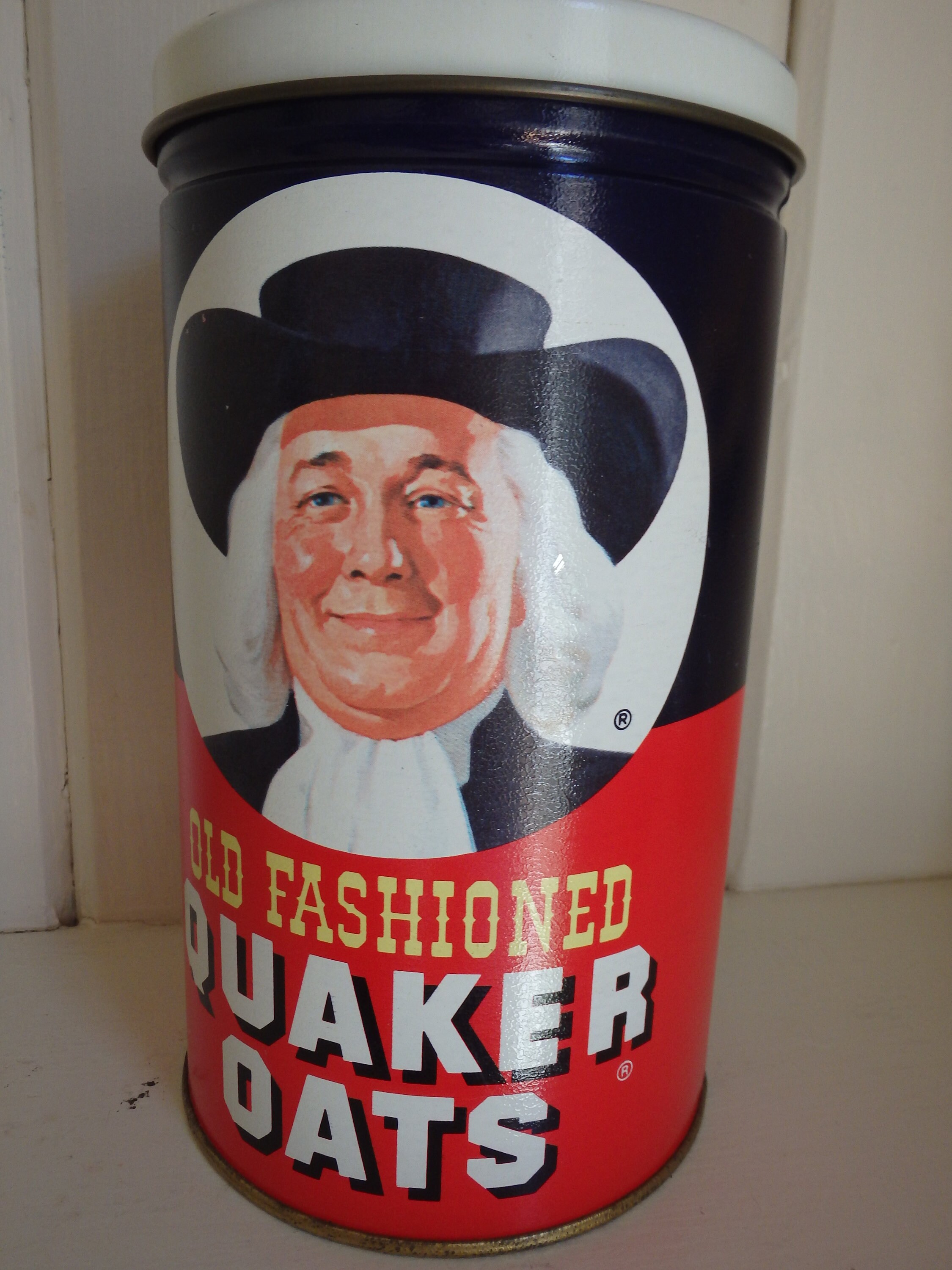 Vintage Quaker Oats Tin for sale Only 4 left at 70