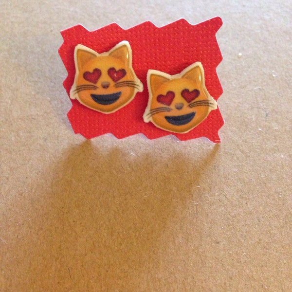 iPhone Emoji "Smiling Cat Face with Heart-Shaped Eyes" Stud Earrings - Post Earrings