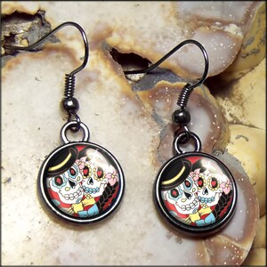 Day of the Dead Wedding Bride & Groom Sugar Skulls Dia De Los Muertos Love Small Gunmetal Black Glass Halloween Earrings
