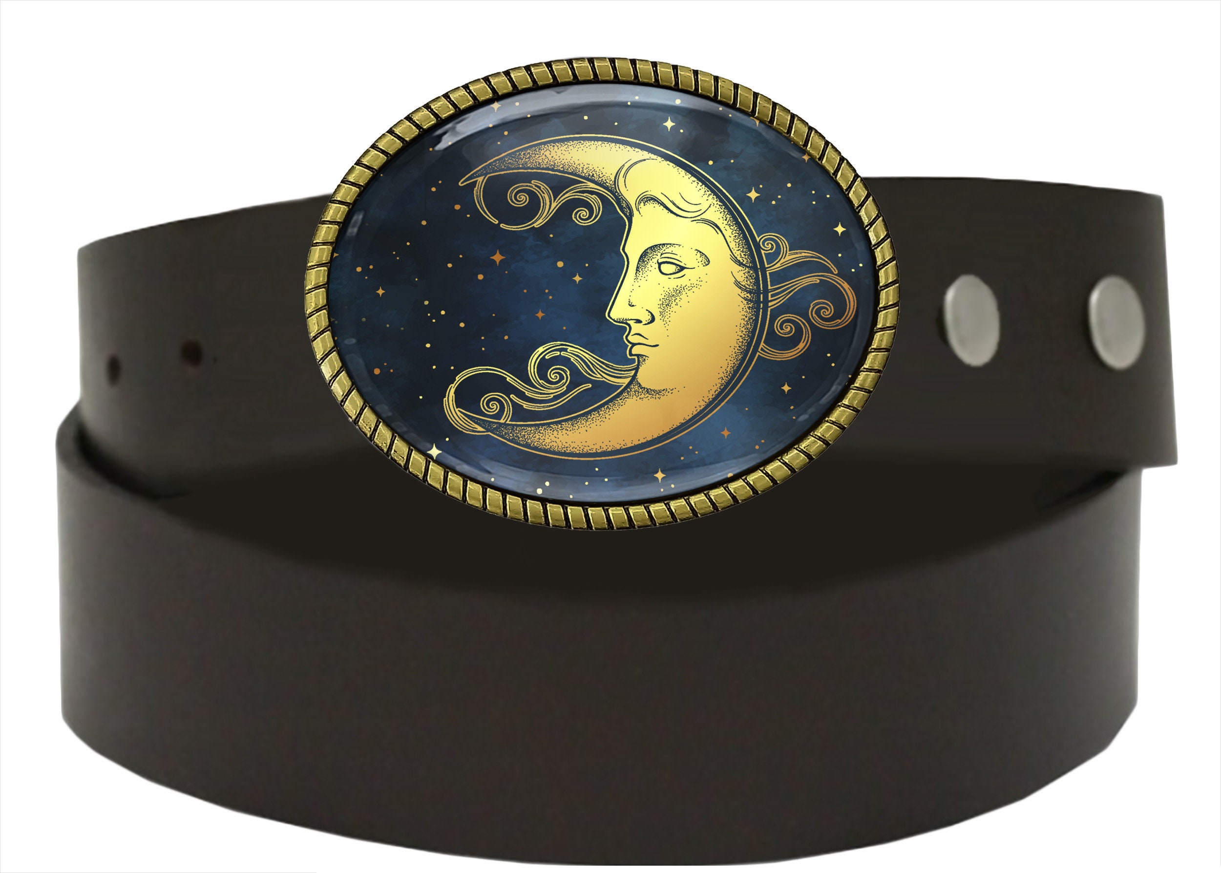 Moon clearance belt buckle