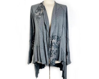 Vintage Anthropologie brand TINY grey floral lace high low hem flowy boho cardigan sweater women’s size petite small