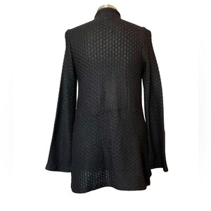 Vintage Anthropologie Cross Stitch Heart black Sweater Jacket Abalone shell Y2K women’s size Small bild 3