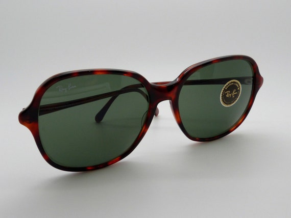 ray ban tortoise shell ladies