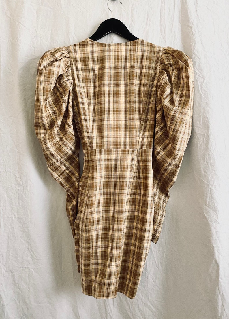 BRAND NEW Swedish made mini wrap dress size EU38