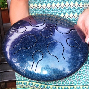 Edelstahl Tongue Drum, Handpan, Steelpan - 12 Zoll VibeDrum – Stardust – 9 Töne in verschiedenen Tonskalen  – Sound & Music Therapy approved