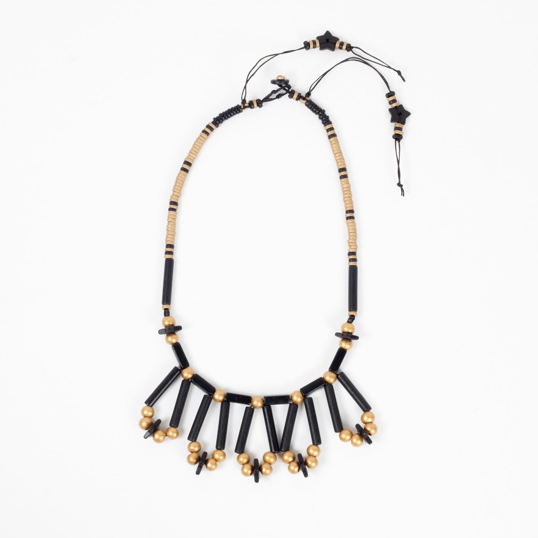 Collier Bavoir Mode - Couleur Orange Vif - NEUF Avec étiquettes - Bijou Statement Ethnique