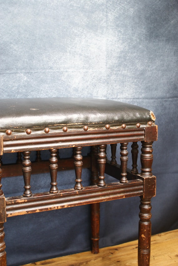 Victorian Turned Spindle Piano Stool