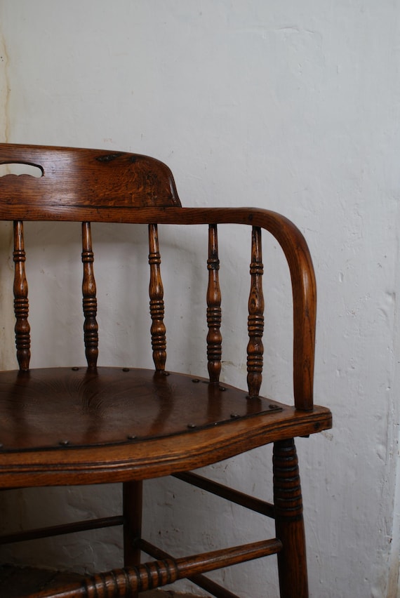 C. 1900's Oak Spindle Back Art Nouveau Office Tub Chair