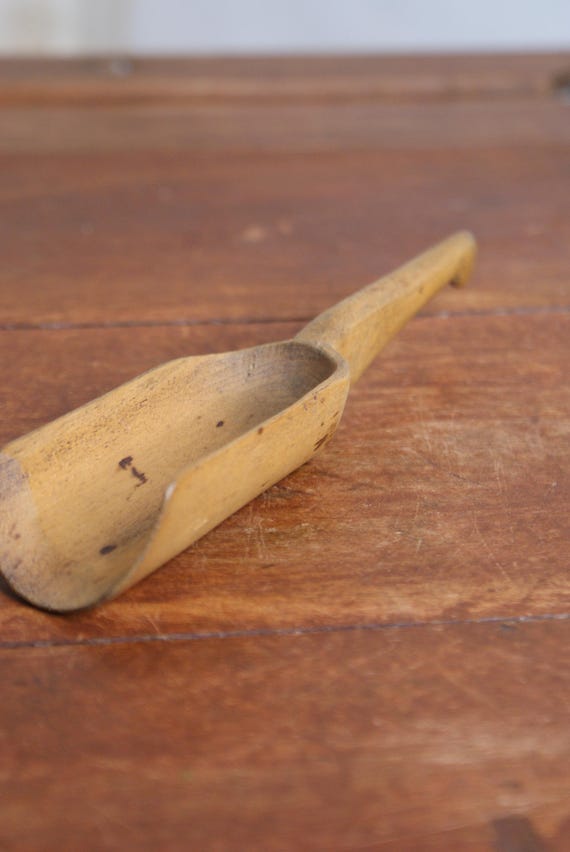 Primitive Miniature Wooden Measuring Scoop