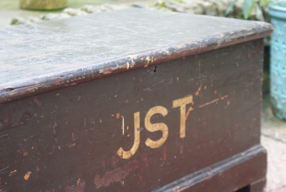 Engineers Chest With Removable Trays