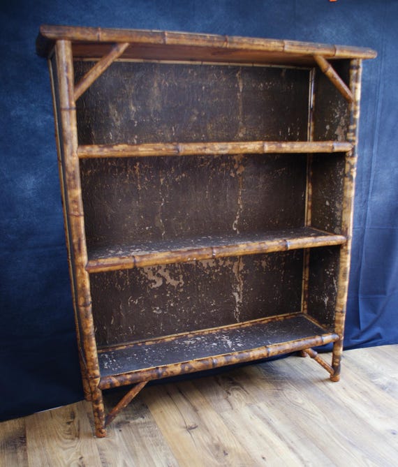 19th Century Chinoiserie Bamboo and Lacquered Top Bookshelf