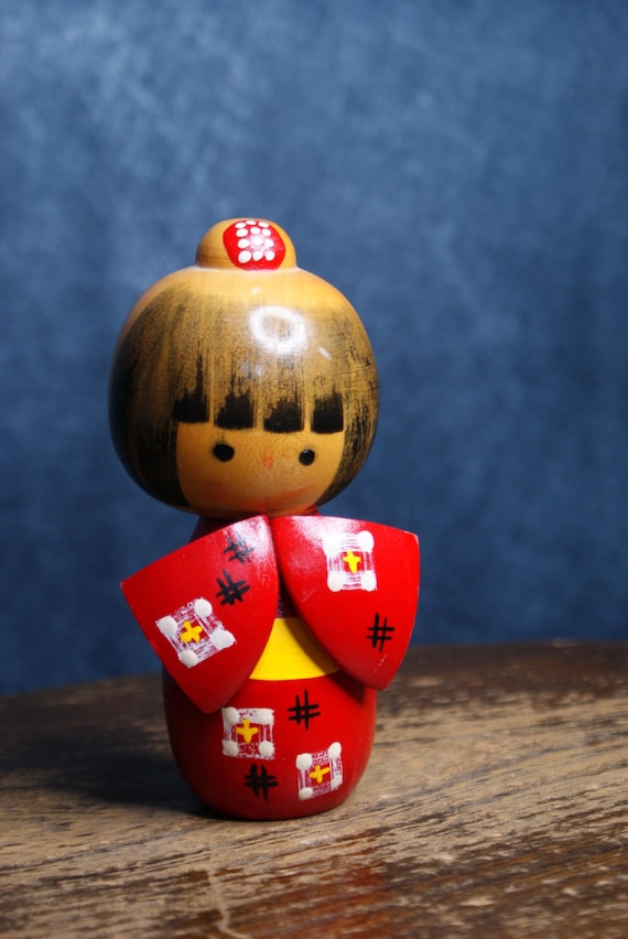 Vintage Japanese Folk Art Kokeshi Doll