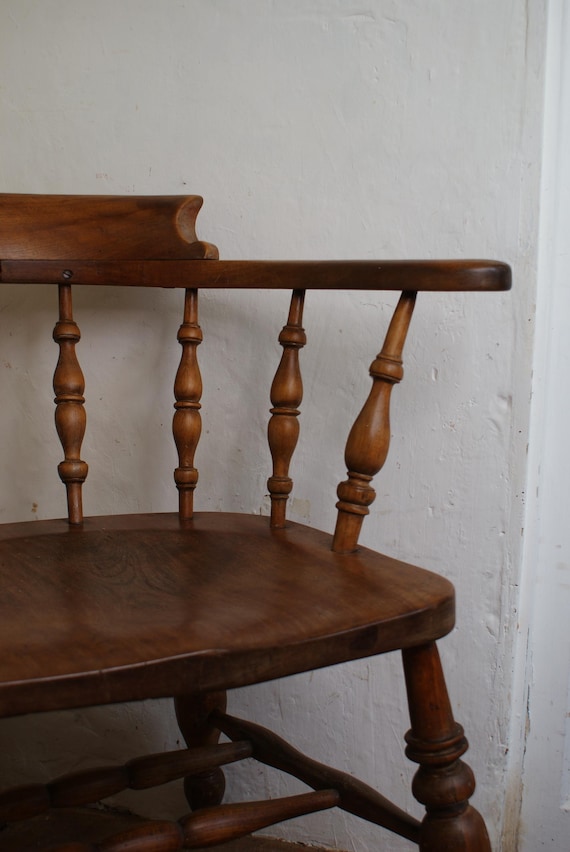 19th Century Elm Windsor Smokers Bow Chair