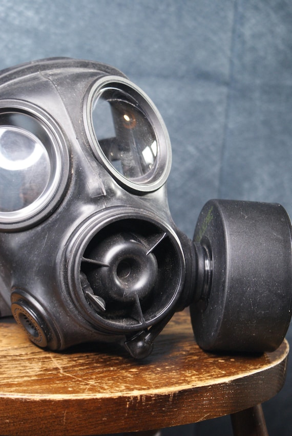 British Army Avon S10 NBC Gas Mask