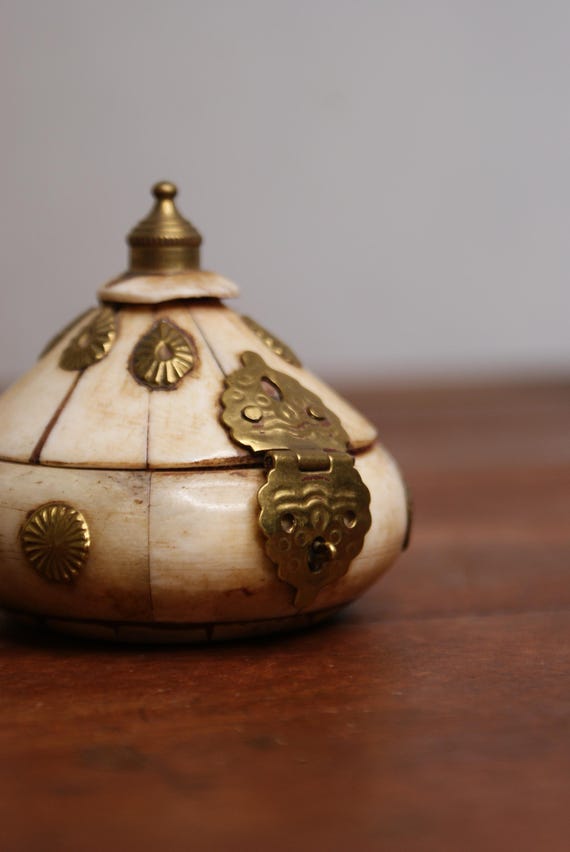 Antique Middle Eastern Camel Bone Trinket Box