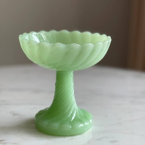 Vintage Opaline Candy Dish , Candy Bowl , Candy Dish ,Jadeite green Opaline Candy Dish, Opaline Candy Dish, Collectibles candy dish