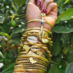 Vente en gros de bracelets africains en laiton, lot de 5 ou 19 bracelets en laiton, bracelet continent africain, joncs en laiton, assortiment de bracelets.