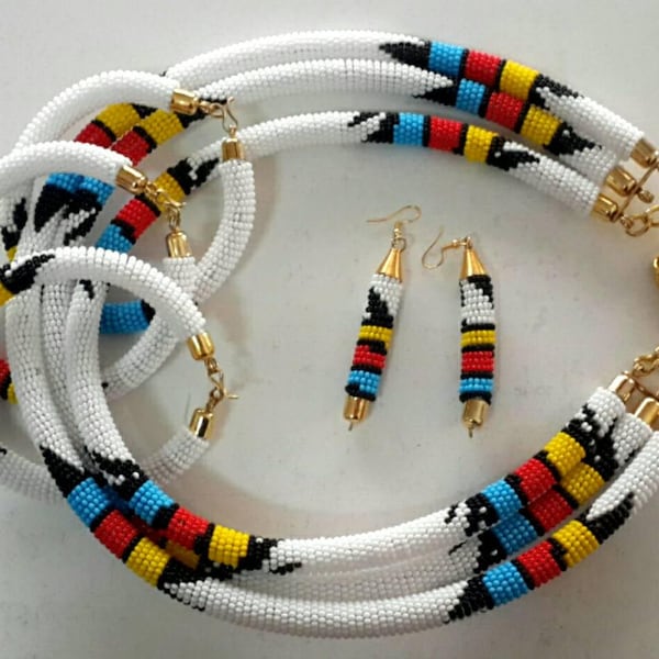 White African Necklace - Handmade Nacklaces -  Maasai Beaded Necklaces - Zulu Beaded Rope Choker - Handmade necklace-