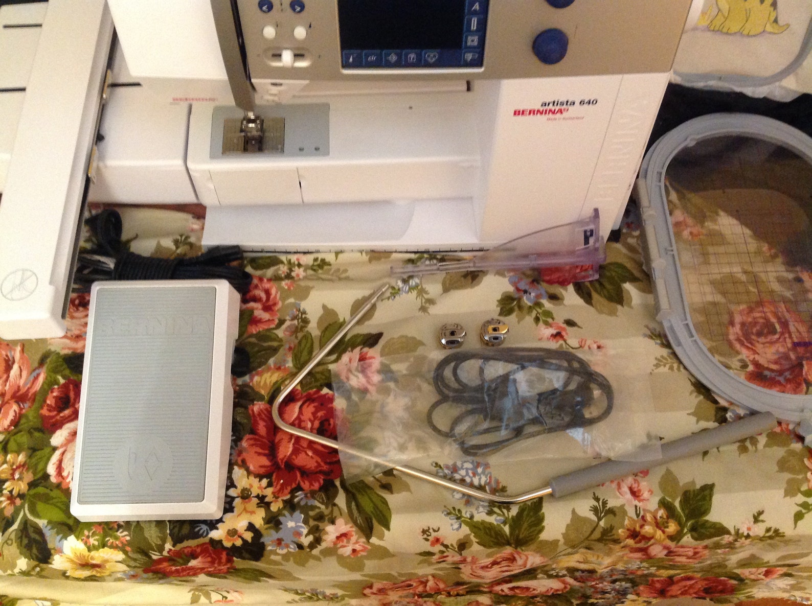 Bernina 640 Sewing and Embroidery Machine and Accessories Etsy