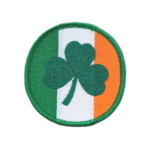 Parche de trébol irlandés / Insignia de Irlanda termoadhesiva / Parche de trébol del Día de San Patricio / Símbolo de la Trinidad católica / Parche bordado de 7,6 cm