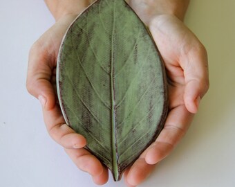 Large Leaf Ceramic Soap Dish, handmade pottery, leaf imprint, custom pottery, pottery soap dish, spoon rest, bathroom accent, kitchenware